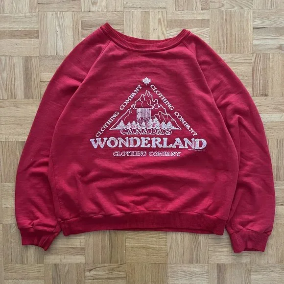 Vintage 80s Canada’s Wonderland sweatshirt